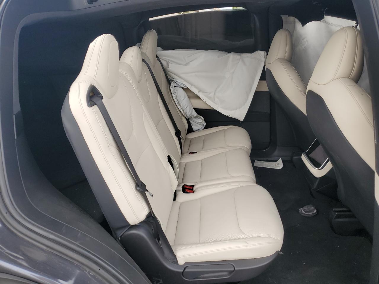 2022 Tesla Model X VIN: 7SAXCDE53NF337002 Lot: 70912525
