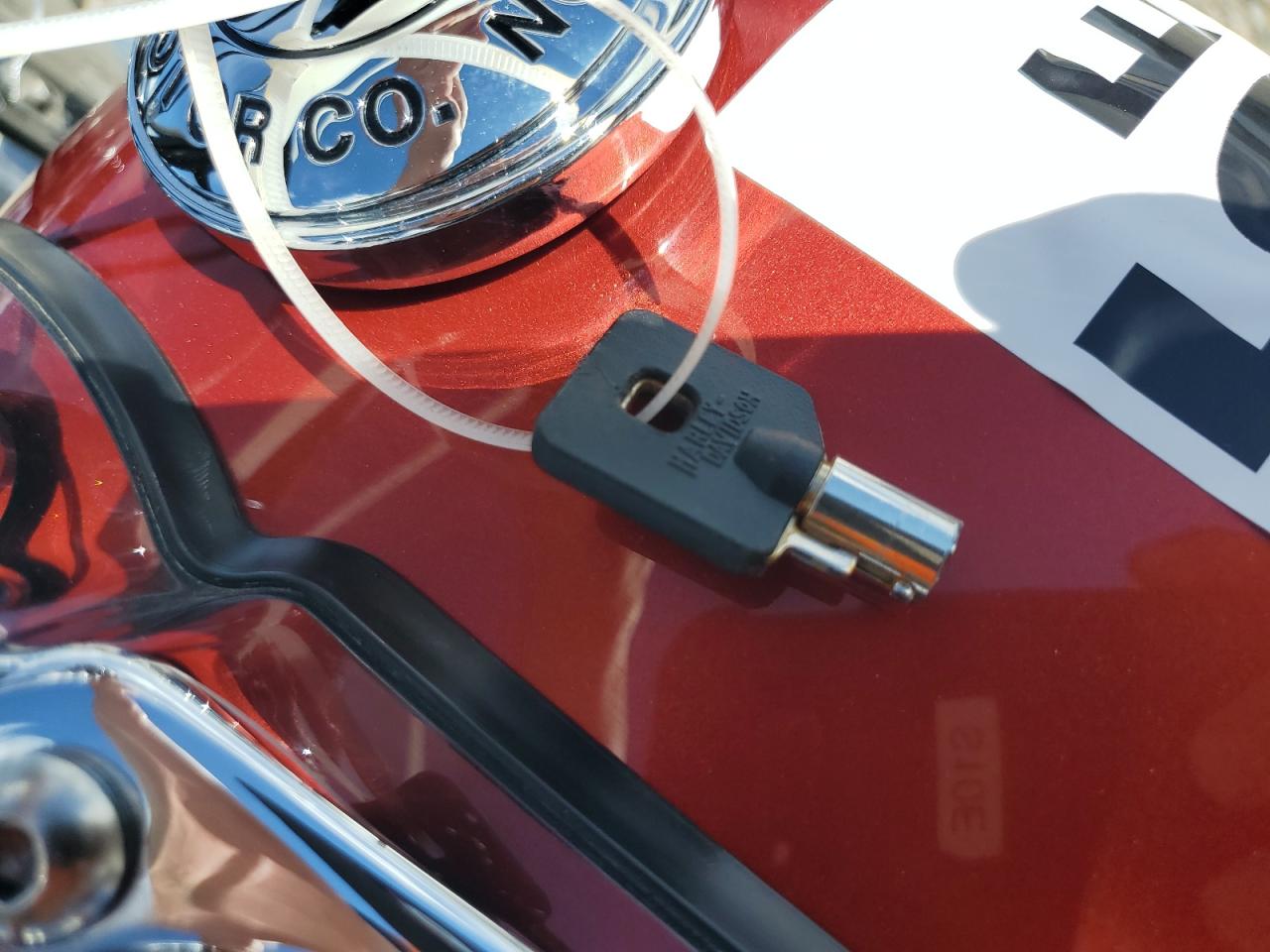 2013 Harley-Davidson Fxdf Dyna Fat Bob VIN: 1HD1GYM14DC328204 Lot: 84361805