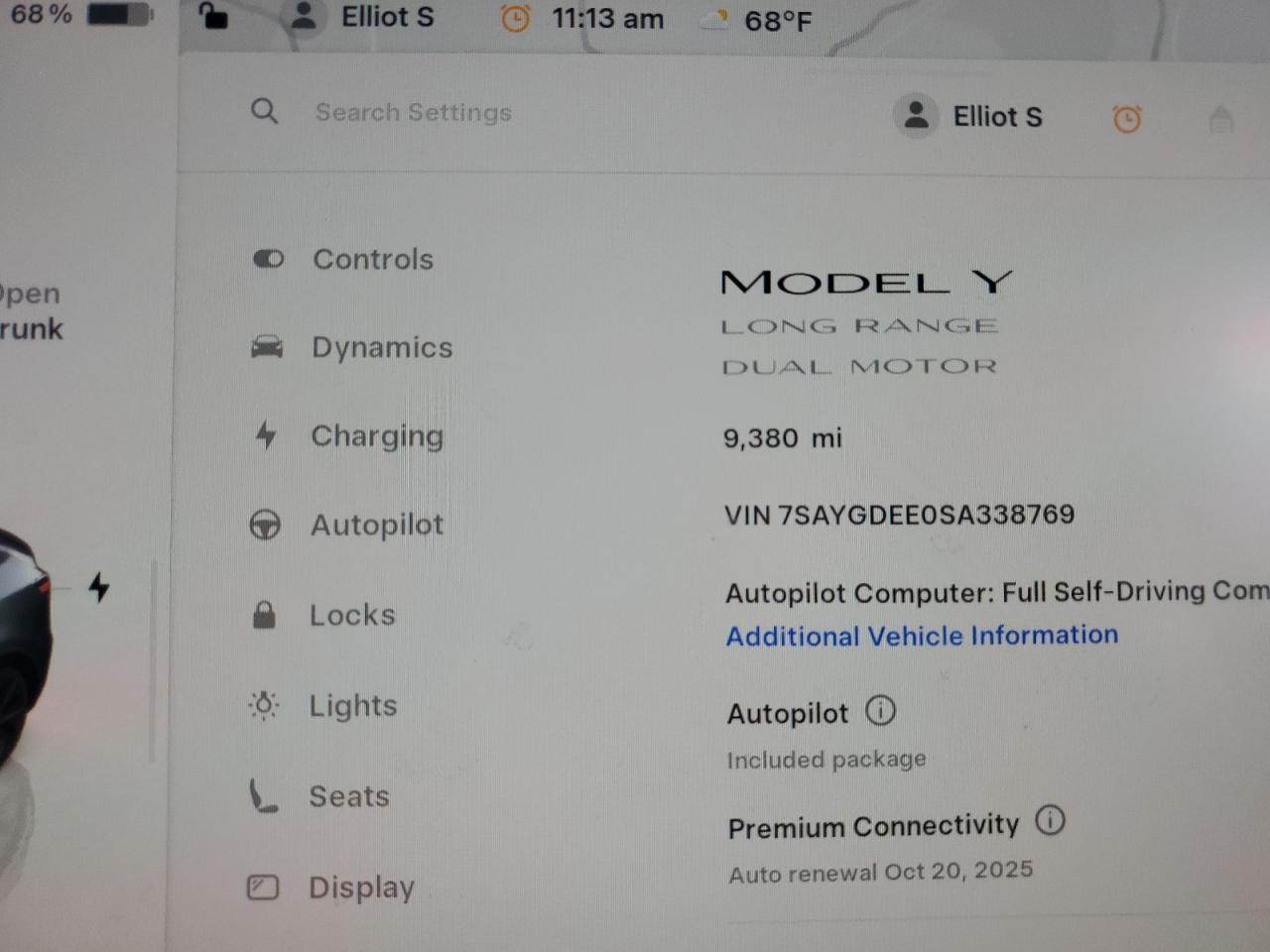 2025 Tesla Model Y VIN: 7SAYGDEE0SA338769 Lot: 81674275