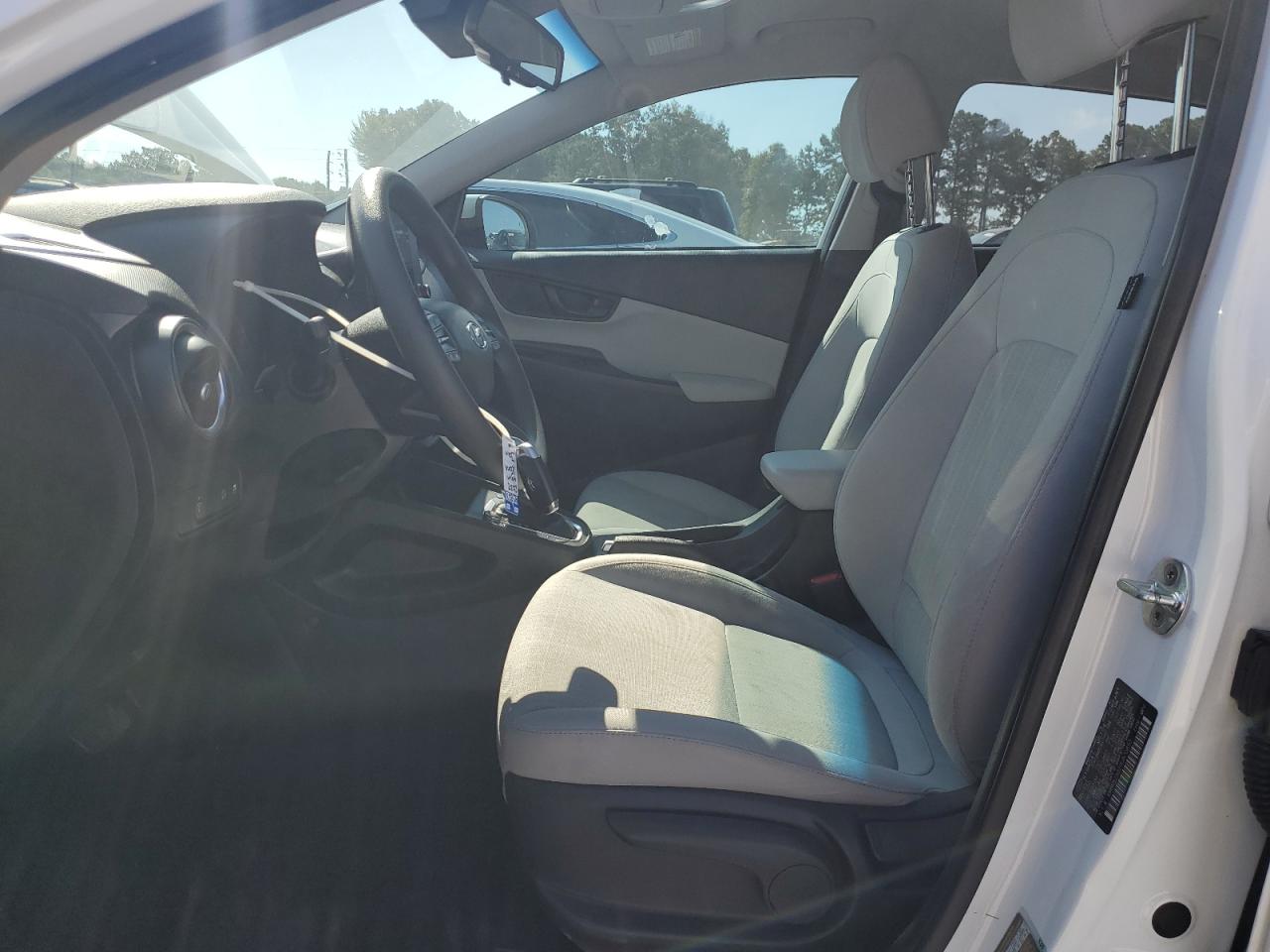 2022 Hyundai Kona Sel VIN: KM8K62AB2NU870850 Lot: 71906515