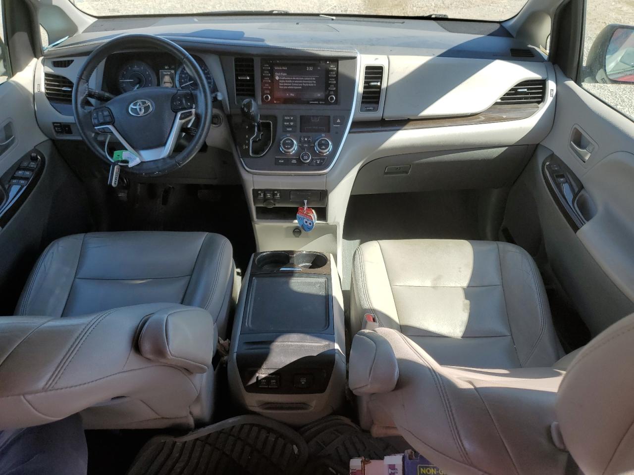 2020 Toyota Sienna Xle VIN: 5TDYZ3DC8LS030721 Lot: 81811265