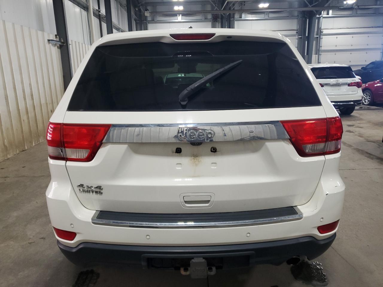 2011 Jeep Grand Cherokee Limited VIN: 1J4RR5GG9BC745113 Lot: 71040725