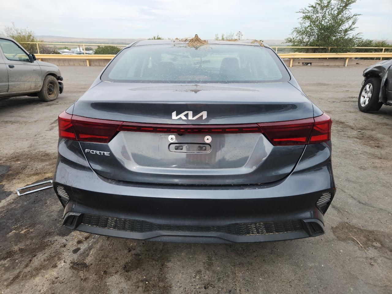 2023 Kia Forte Lx VIN: 3KPF24AD2PE586084 Lot: 71549825