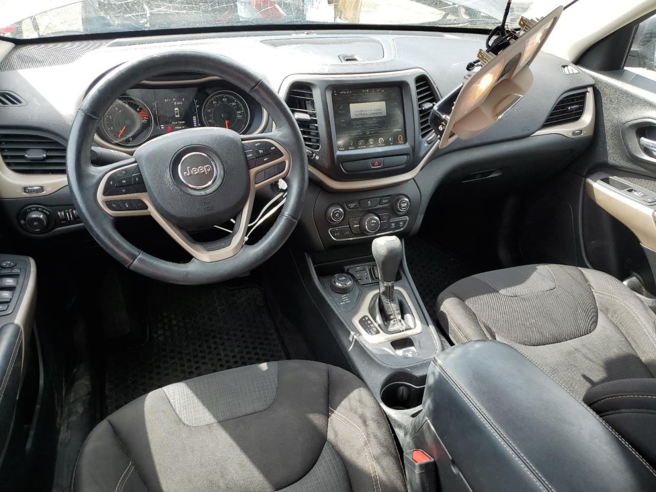 2017 Jeep Cherokee Latitude VIN: 1C4PJMCB0HW648561 Lot: 81309485