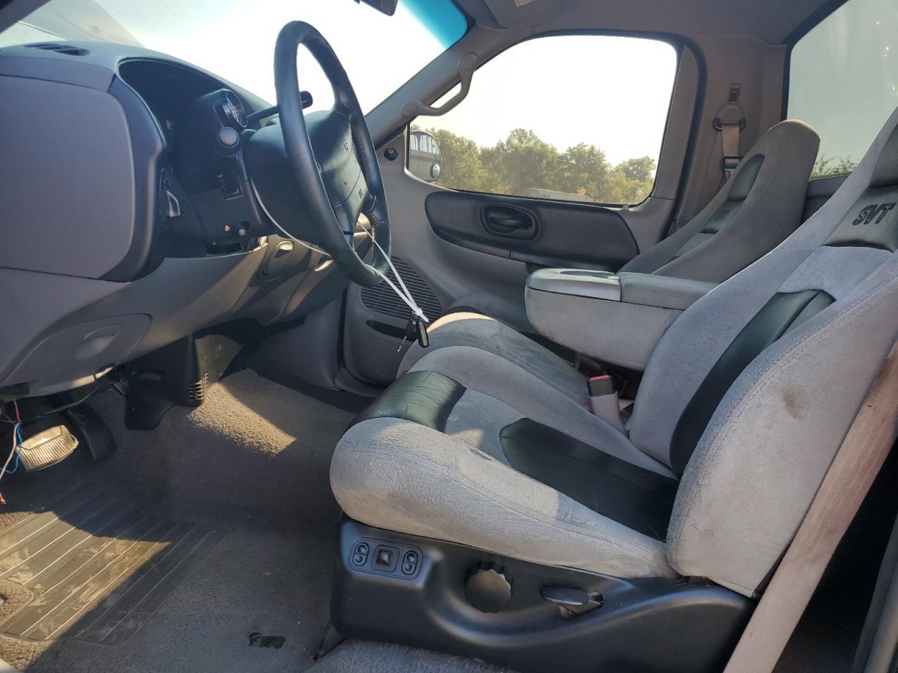 2000 Ford F150 Svt Lightning VIN: 2FTZF0733YCA74023 Lot: 81851265