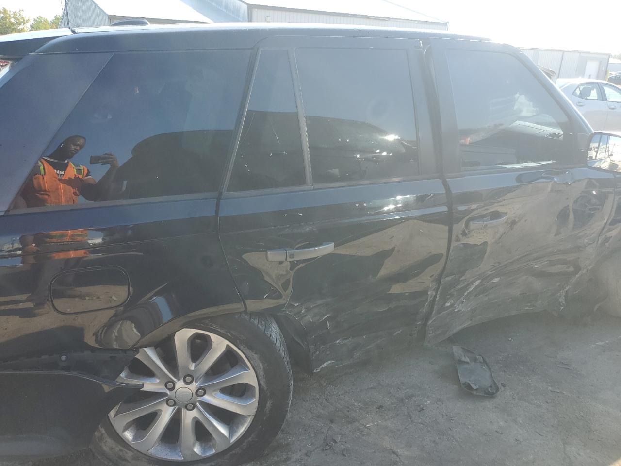 2011 Land Rover Range Rover Sport Hse VIN: SALSF2D41BA293736 Lot: 83807395