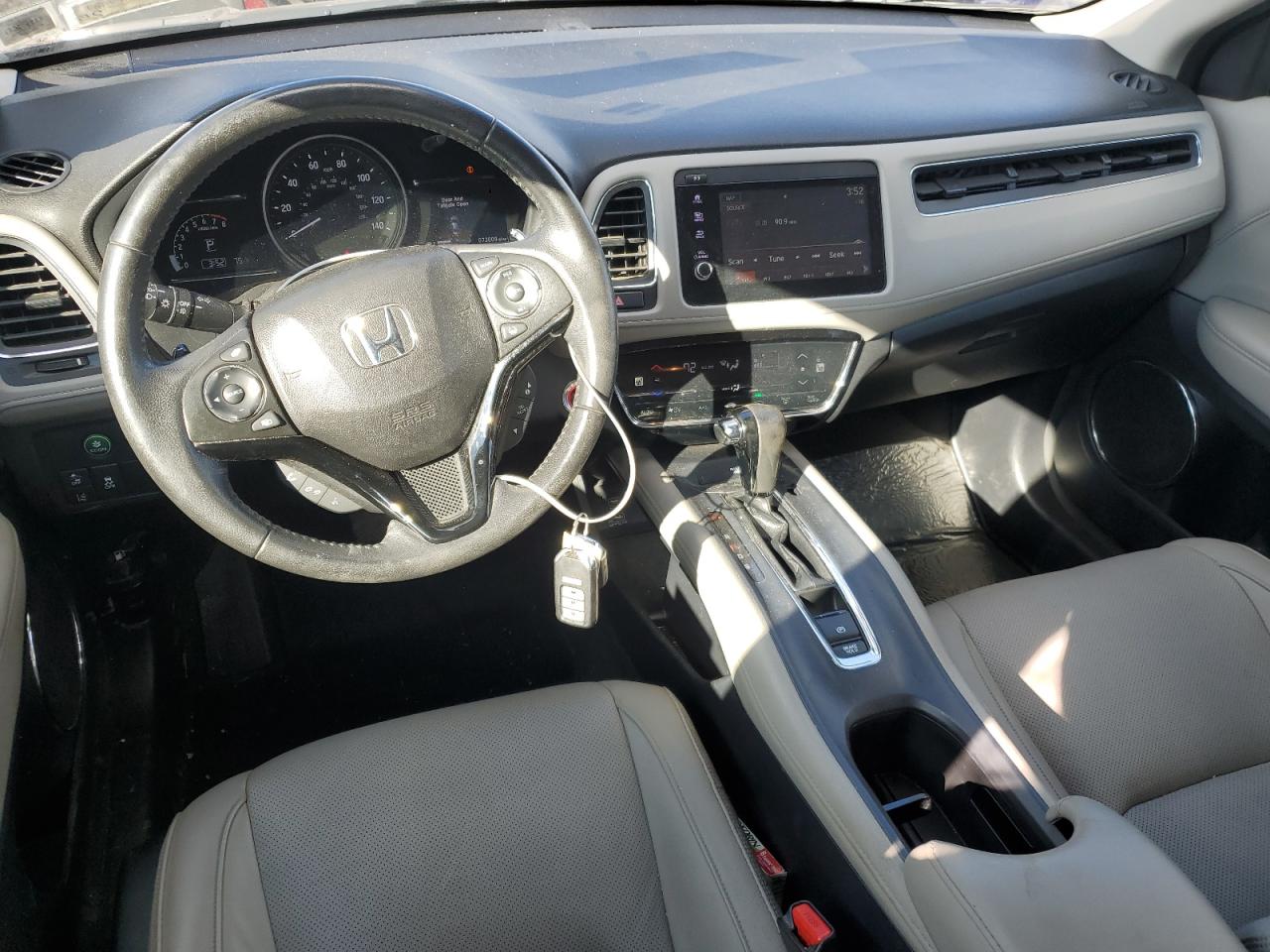 2019 Honda Hr-V Touring VIN: 3CZRU6H98KM712493 Lot: 83754005