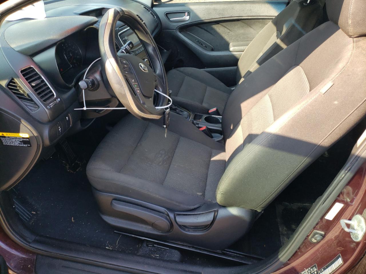 2017 Kia Forte Lx VIN: 3KPFK4A7XHE016071 Lot: 72008095