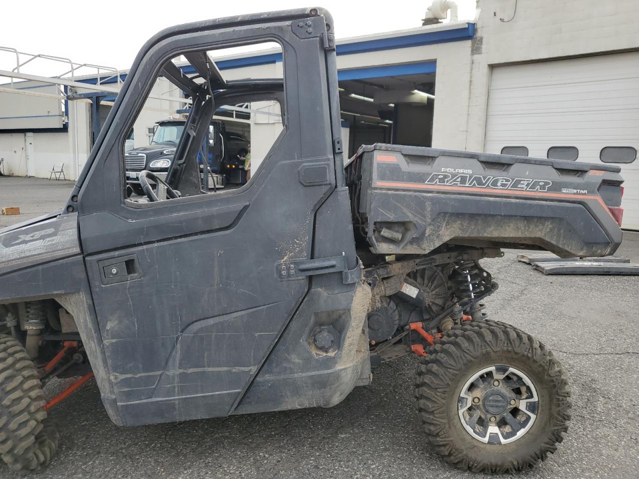 2018 Polaris Ranger Xp 1000 Eps VIN: 4XARRE996J8045547 Lot: 81067905