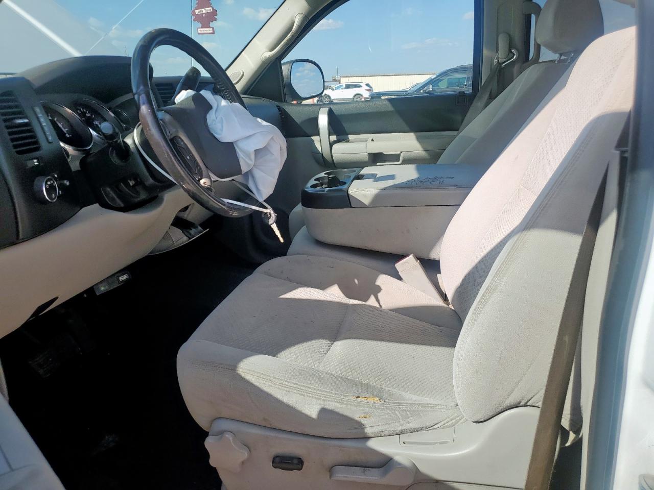 2008 Chevrolet Silverado C1500 VIN: 2GCEC13J681148631 Lot: 84057725