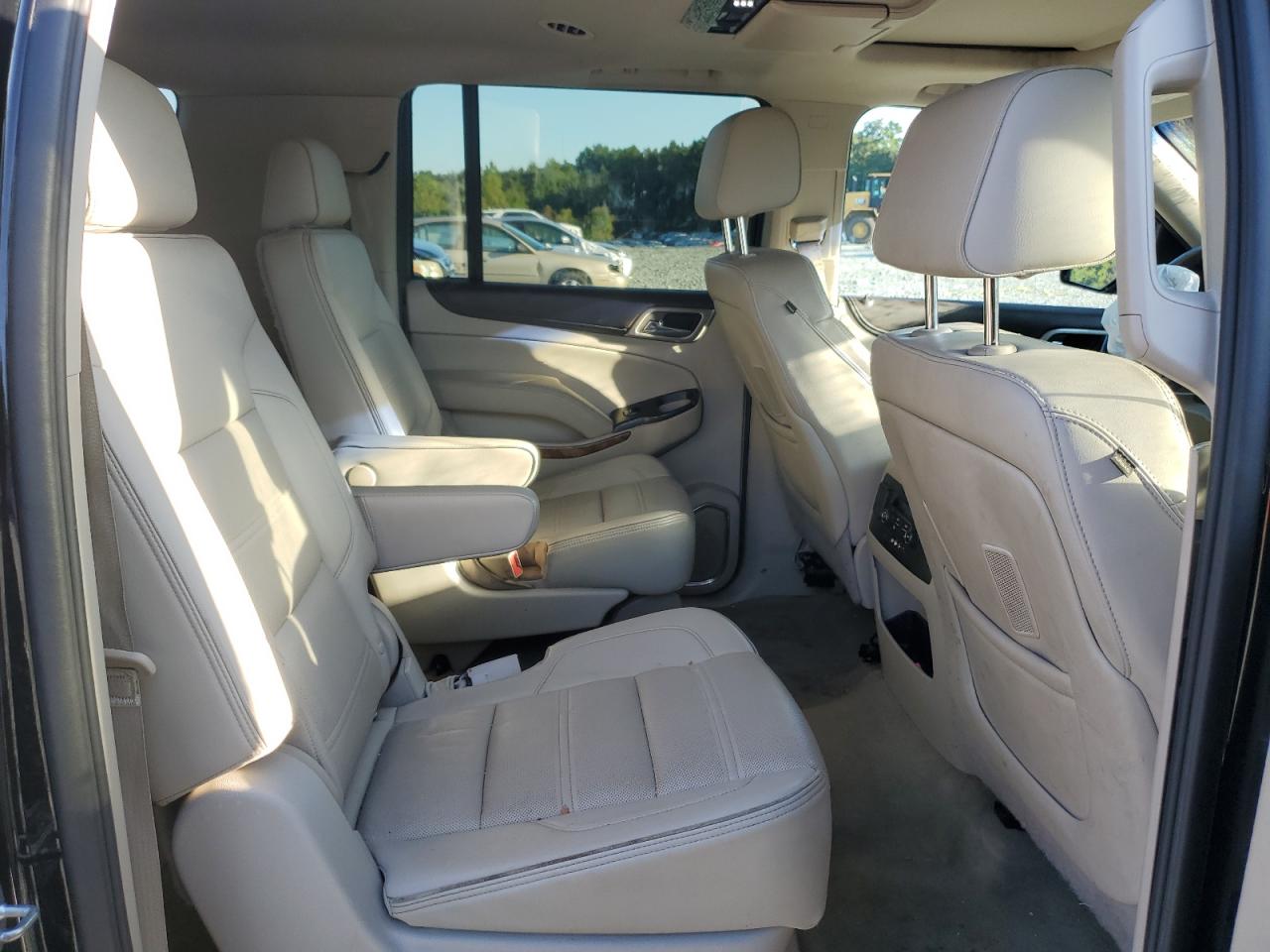 2015 GMC Yukon Xl Denali VIN: 1GKS2JKJ0FR584794 Lot: 71921635