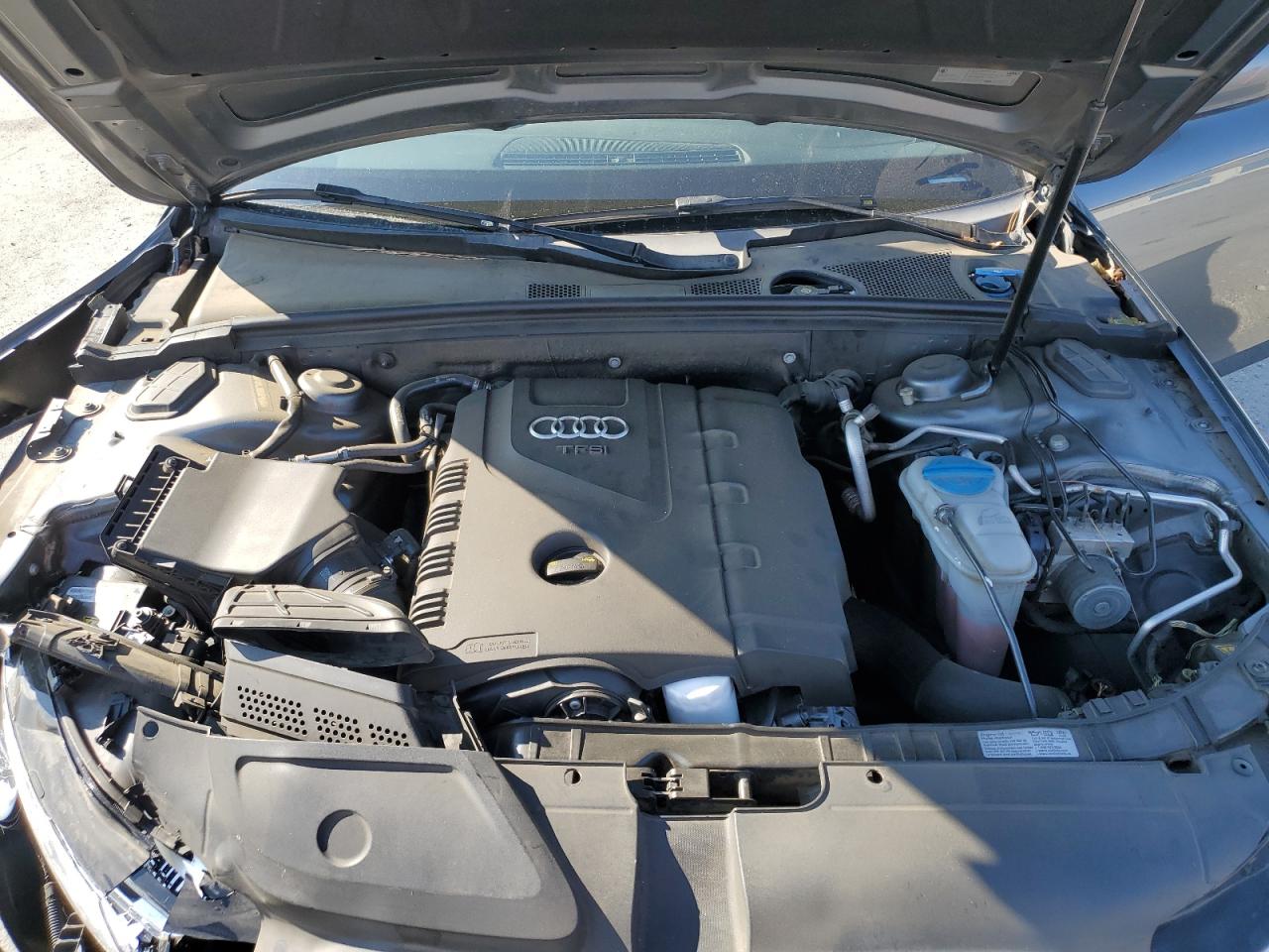 2014 Audi A4 Premium VIN: WAUBFAFLXEN021685 Lot: 80555295