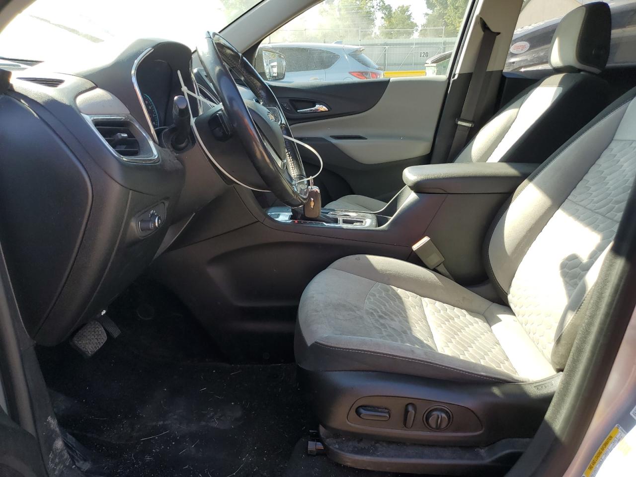 2019 Chevrolet Equinox Lt VIN: 2GNAXTEV9K6169988 Lot: 81875295