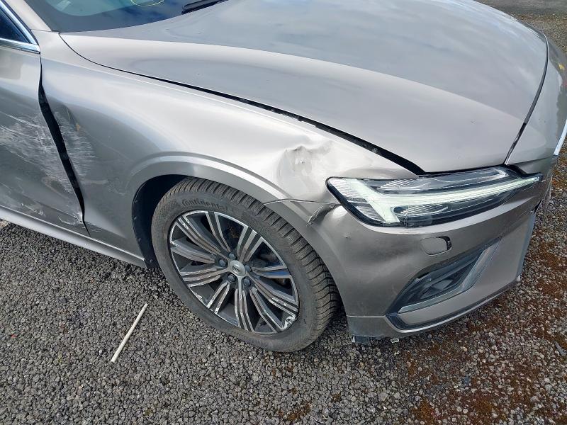2019 VOLVO V60 INSCRIPTION D3 
