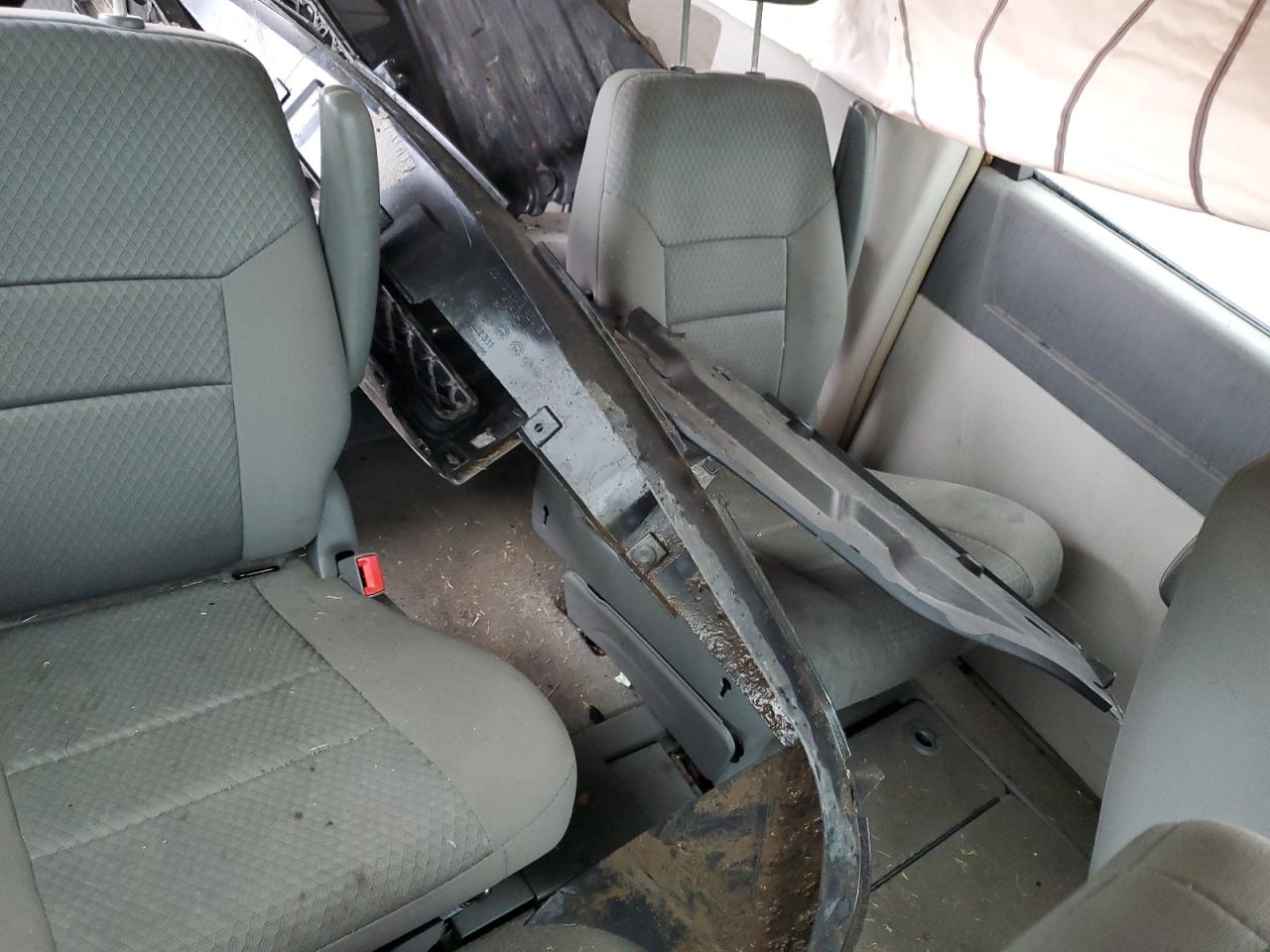 2010 Chrysler Town & Country Lx VIN: 2A4RR2D13AR357136 Lot: 84025525