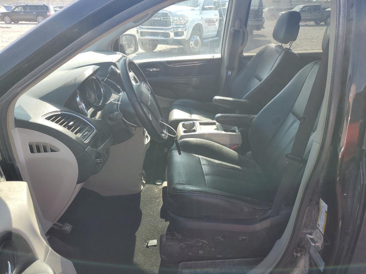 2015 Chrysler Town & Country Touring VIN: 2C4RC1BG1FR751413 Lot: 81474225