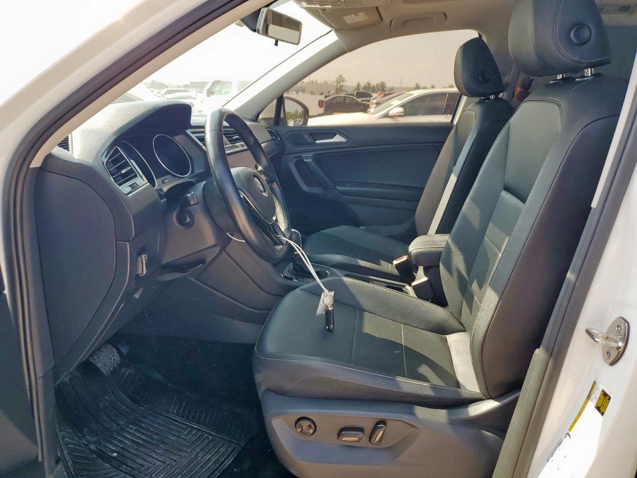 2019 Volkswagen Tiguan Se VIN: 3VV3B7AX6KM143953 Lot: 80566095