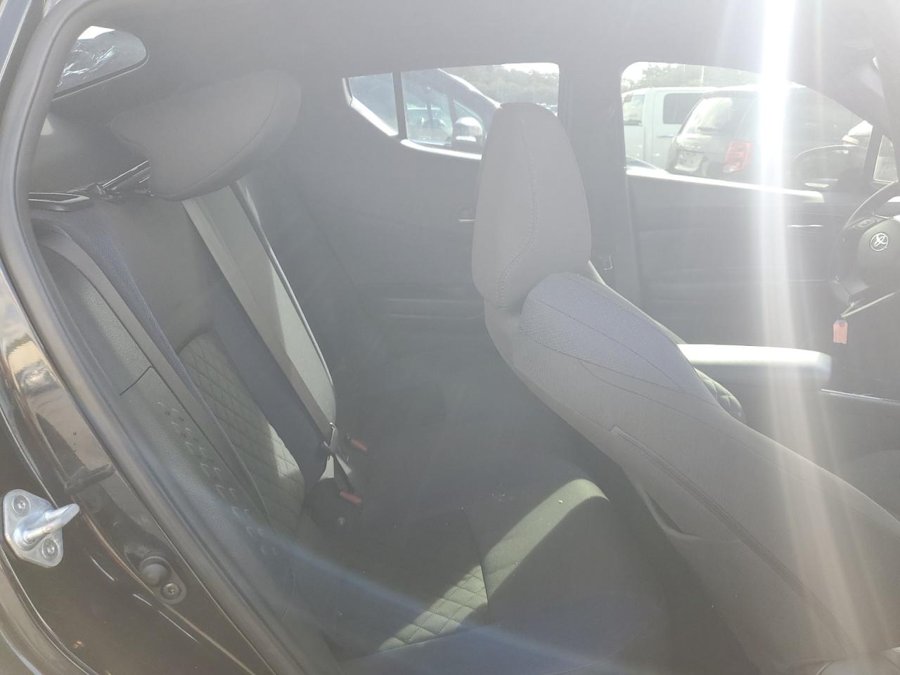 2020 Toyota C-Hr Xle VIN: NMTKHMBX2LR105710 Lot: 80726305