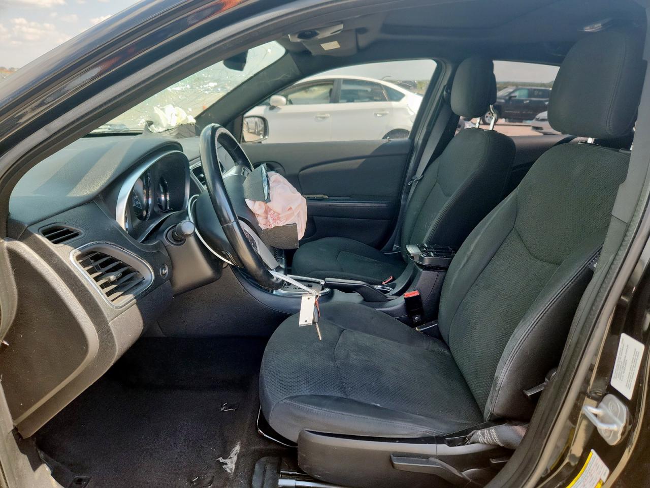 2011 Chrysler 200 Touring VIN: 1C3BC1FG8BN604741 Lot: 84647135