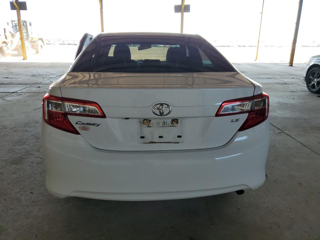2014 Toyota Camry L VIN: 4T4BF1FK0ER400843 Lot: 82128905