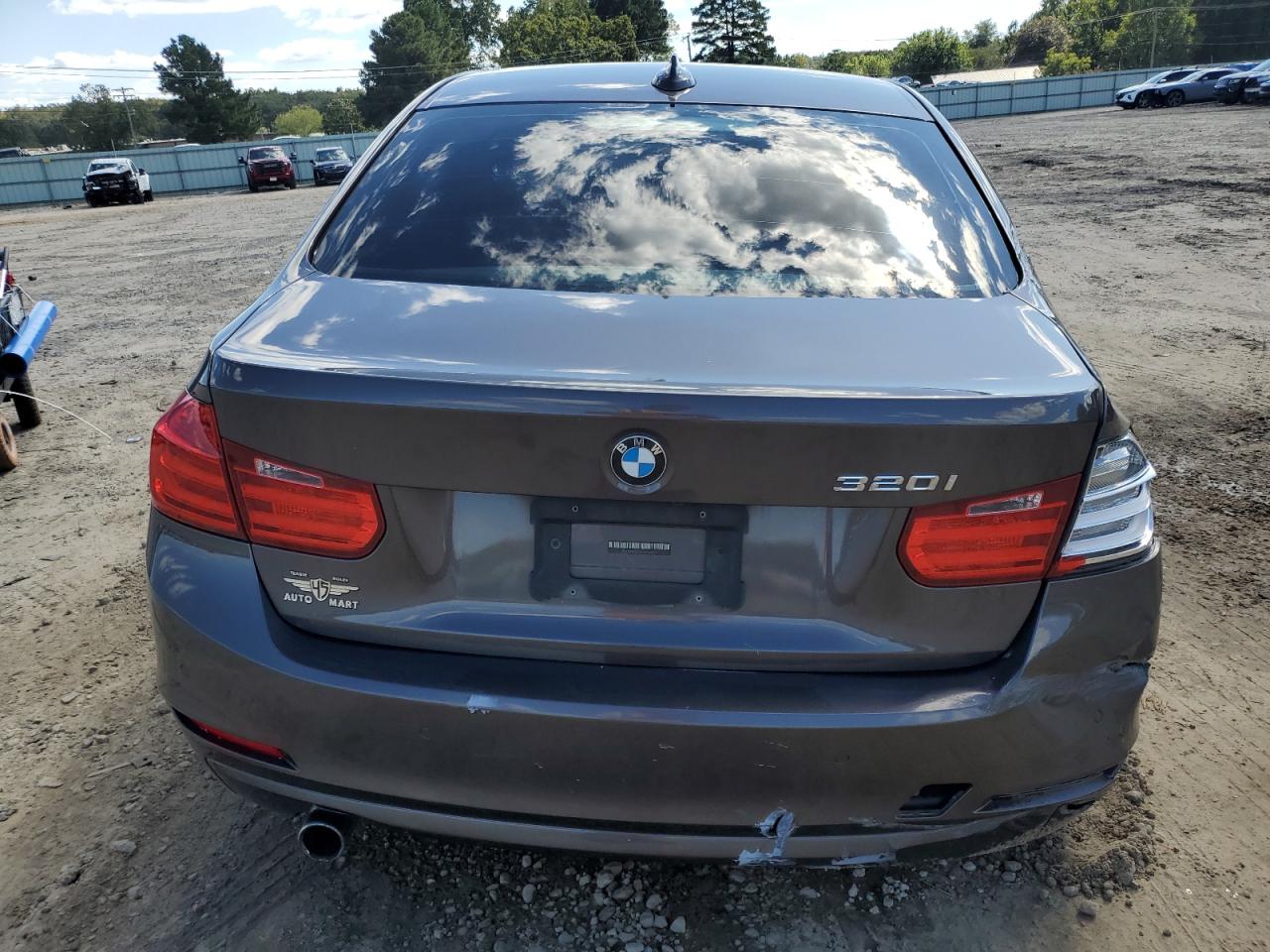 2015 BMW 320 I VIN: WBA3B1G5XFNT63817 Lot: 84035655
