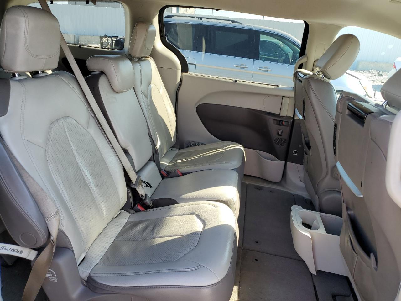 2017 Chrysler Pacifica Touring L Plus VIN: 2C4RC1EG2HR832192 Lot: 84389745