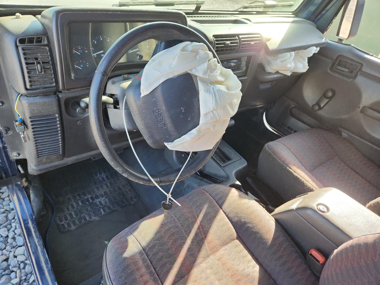 2000 Jeep Wrangler / Tj Sport VIN: 1J4FA49S2YP732291 Lot: 72084985