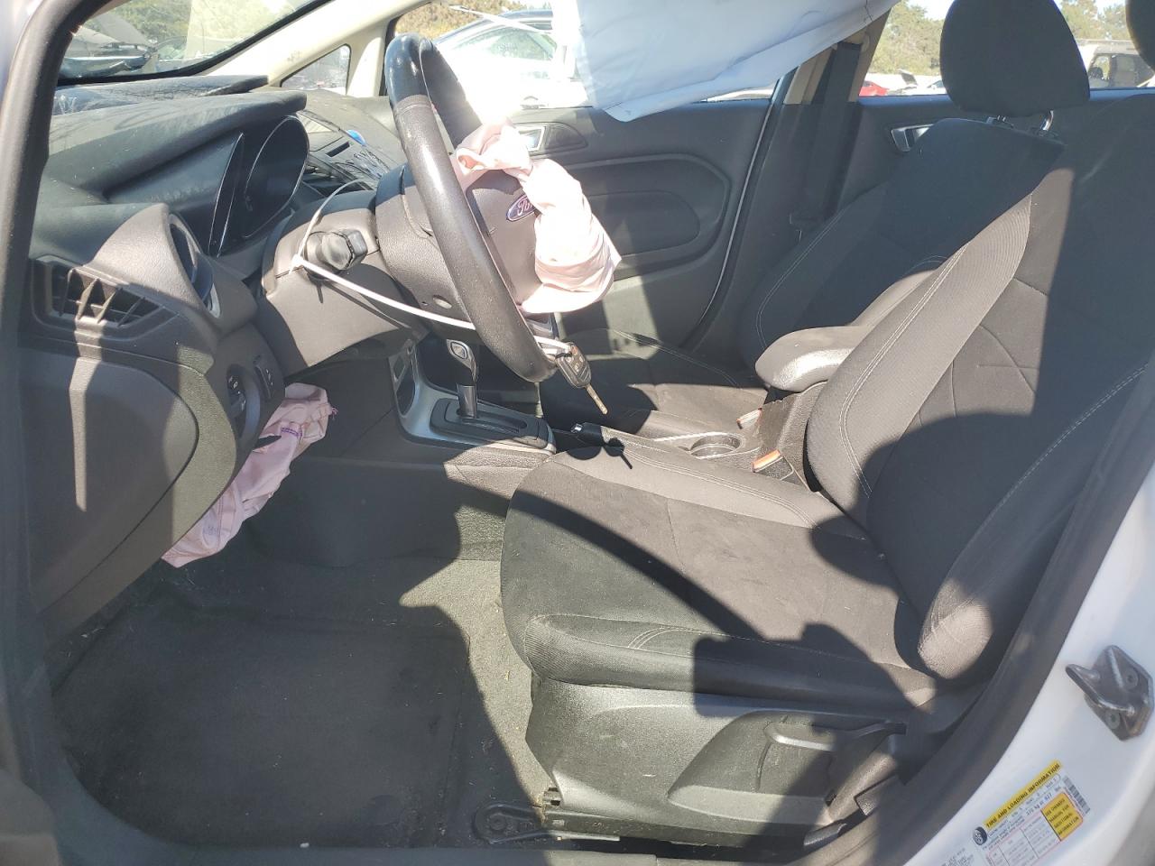 2015 Ford Fiesta Se VIN: 3FADP4EJ7FM204733 Lot: 84456245