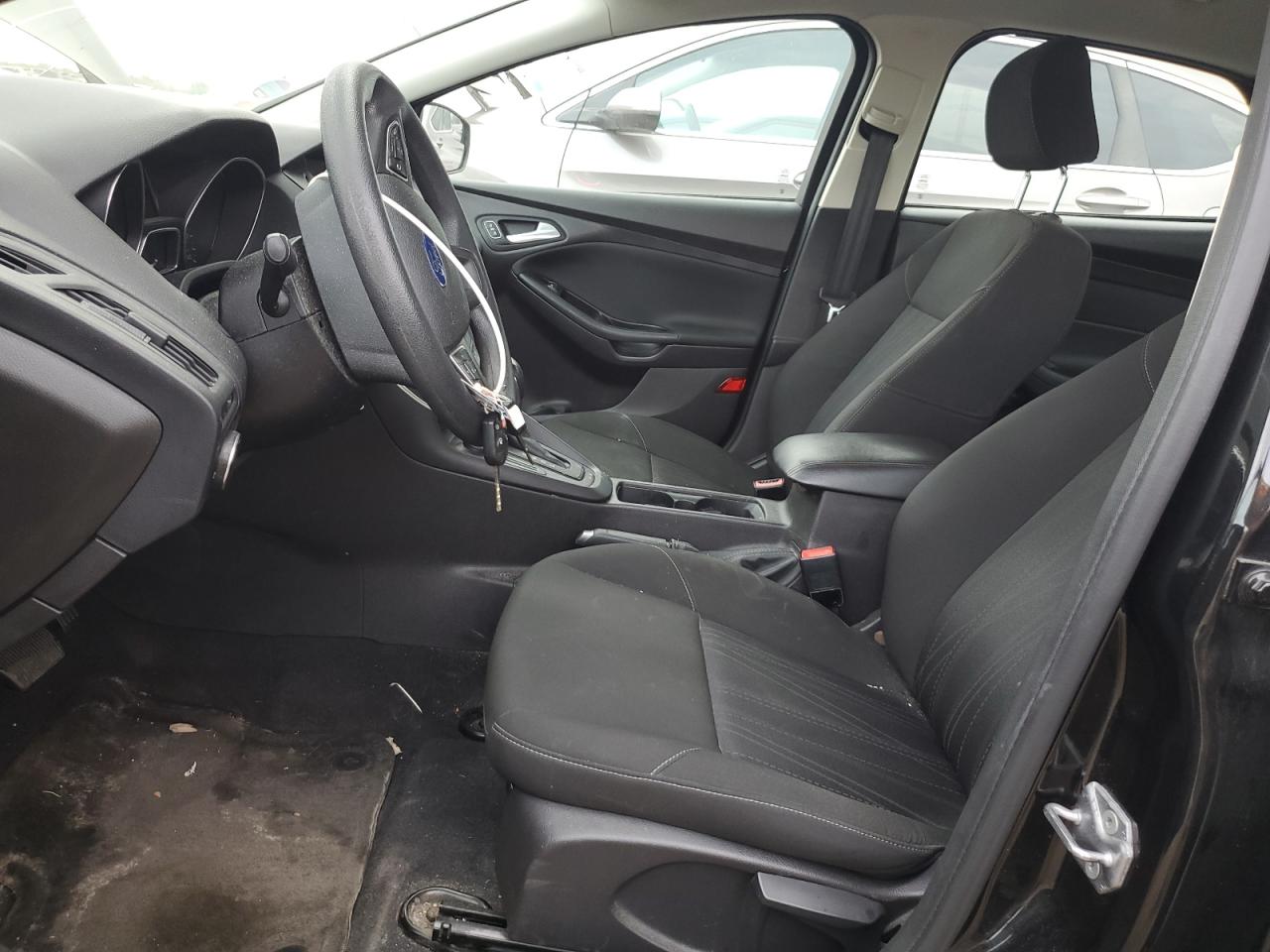 2015 Ford Focus Se VIN: 1FADP3F23FL378785 Lot: 81695275