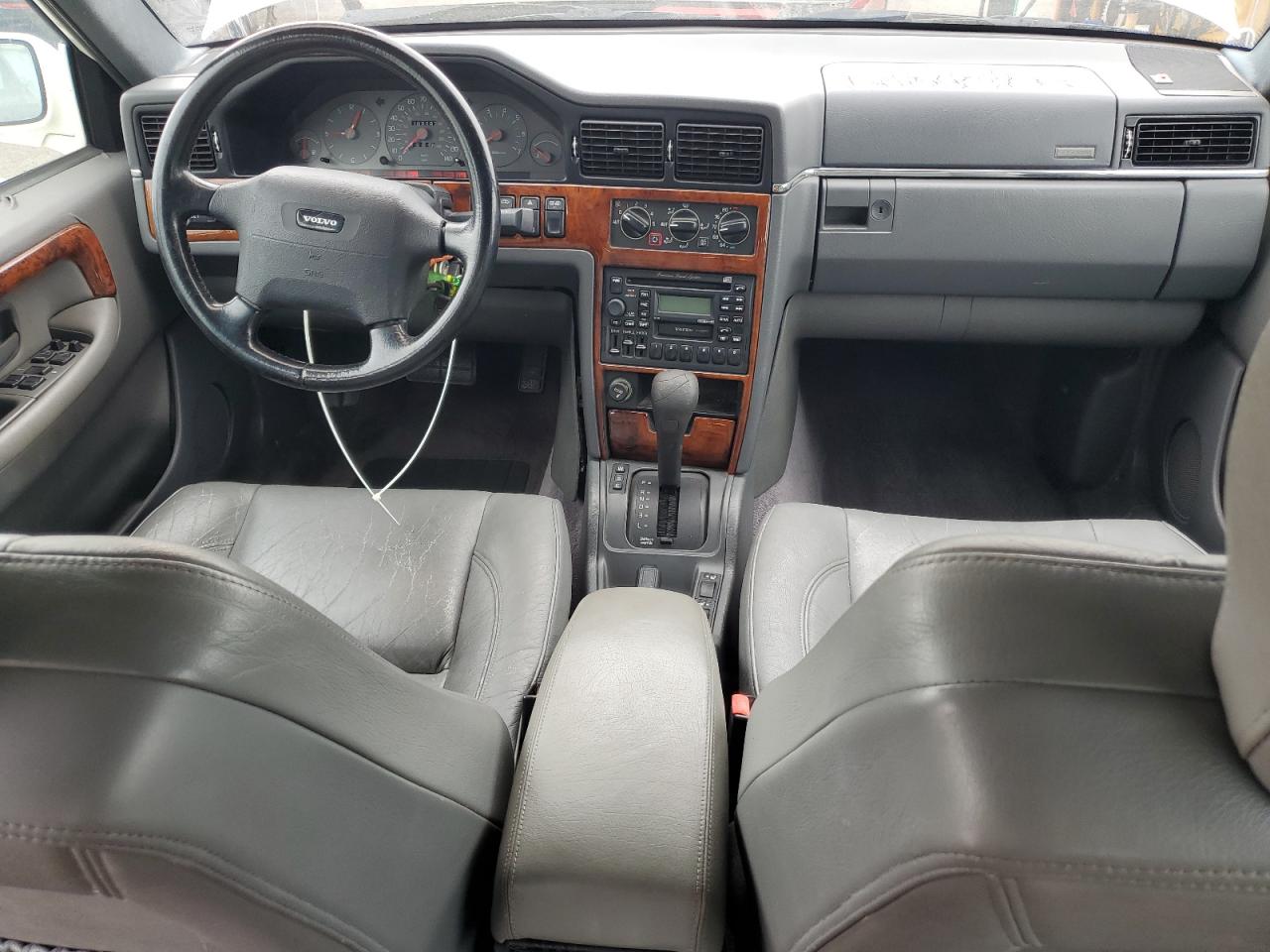 1996 Volvo 960 VIN: YV1KS9606T1089158 Lot: 84606375