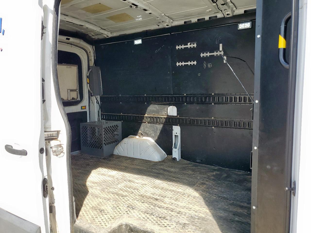 2015 Ford Transit Cargo Van T- VIN: 1FTNE1CM2FKB30001 Lot: 81146215