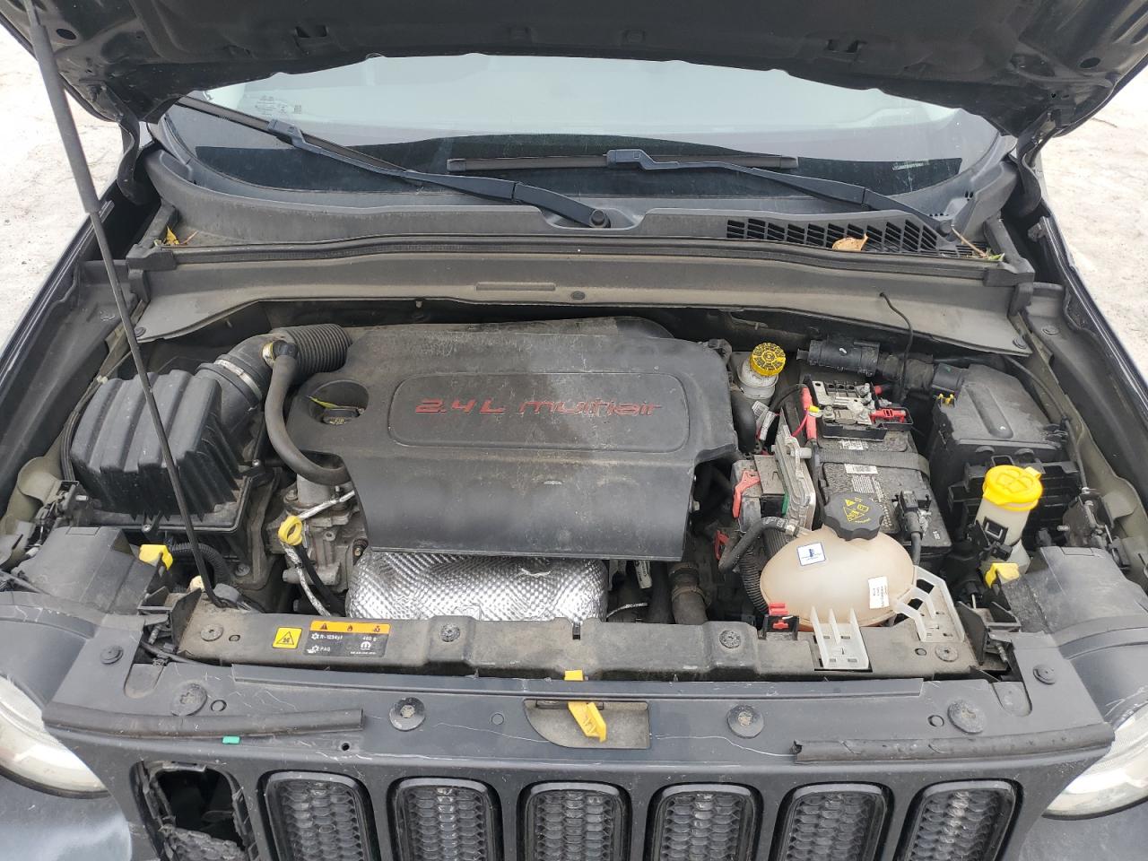 2016 Jeep Renegade Latitude VIN: ZACCJBBT2GPE18495 Lot: 71402945