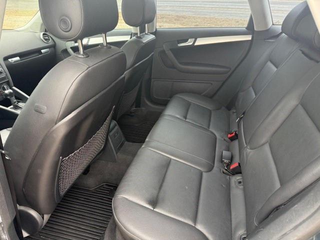 Crossovers AUDI A3 2012 Szary