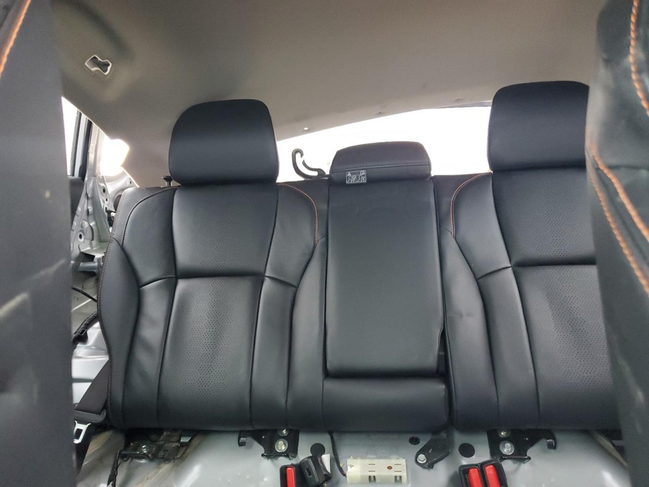 2018 Subaru Crosstrek Limited VIN: JF2GTALC7J8205577 Lot: 70683075