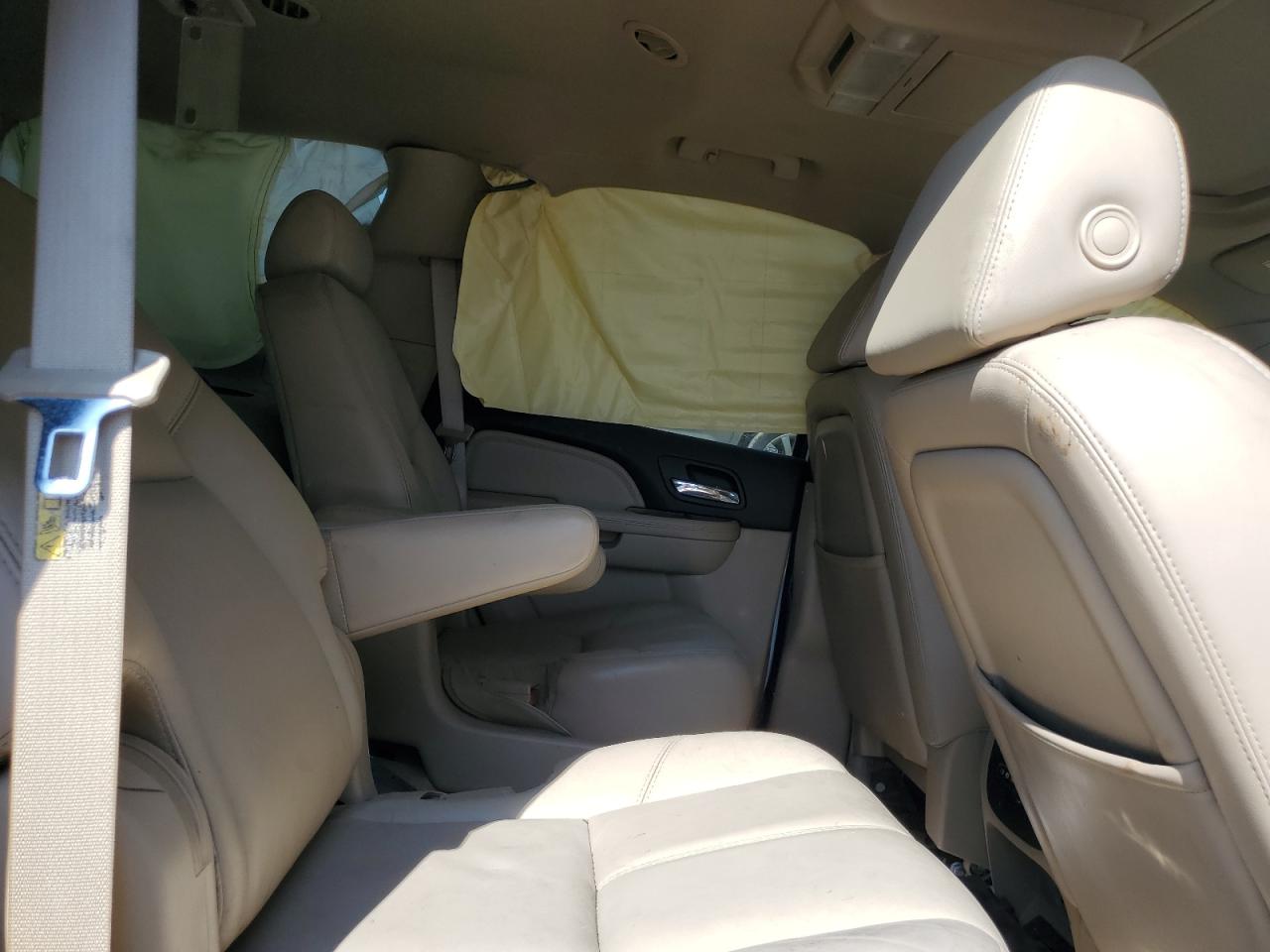 2007 GMC Yukon Denali VIN: 1GKFK63857J244194 Lot: 81247405