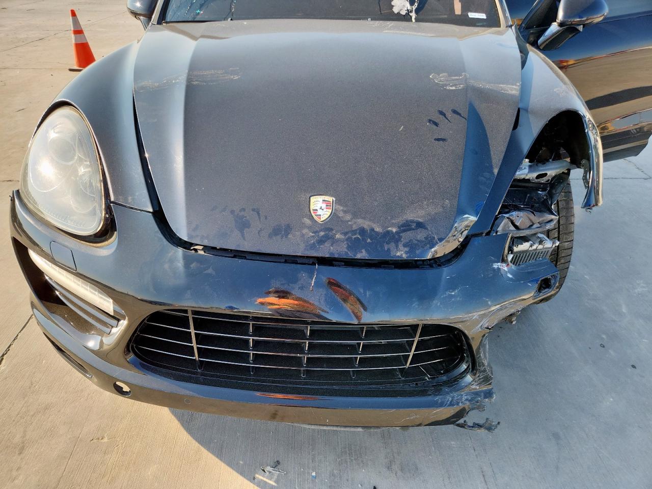 2014 Porsche Cayenne Turbo VIN: WP1AC2A22ELA87010 Lot: 80546775