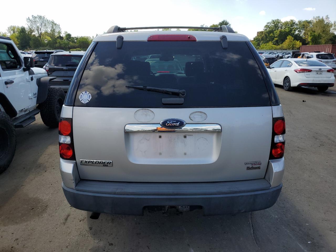 2007 Ford Explorer Xlt VIN: 1FMEU73E07UB71873 Lot: 80827175