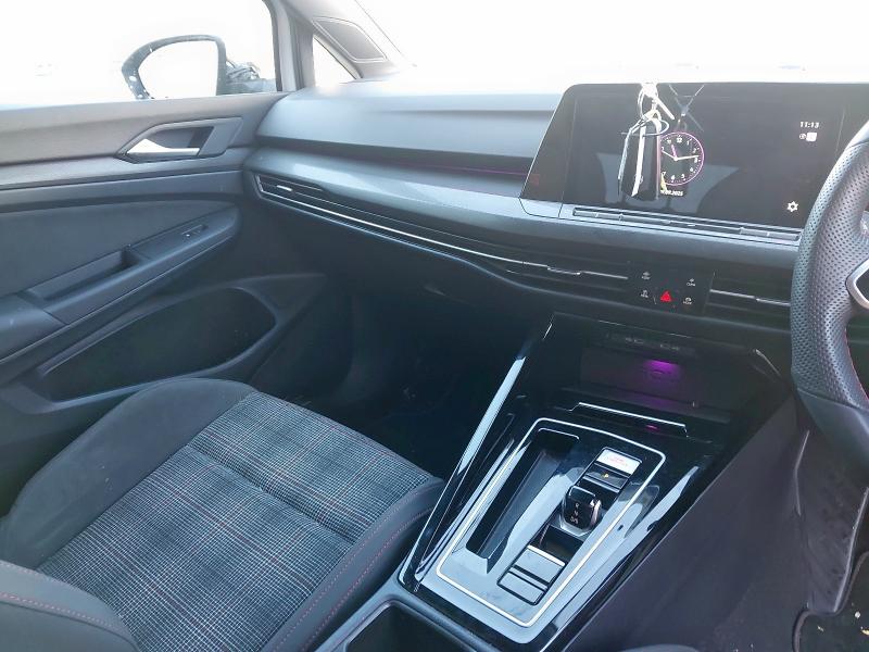 2024 VOLKSWAGEN GOLF GTI TSI S-A 