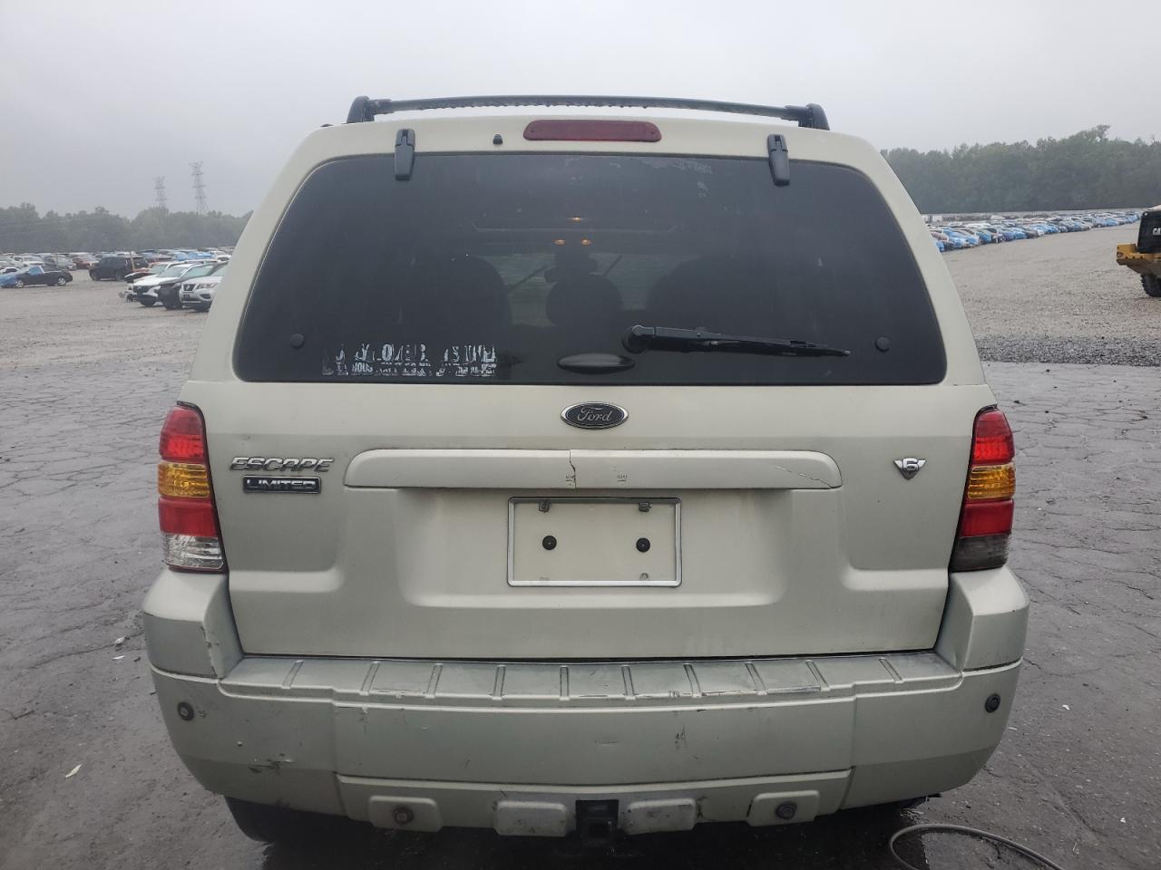 2005 Ford Escape Limited VIN: 1FMCU94165KC72701 Lot: 84200915