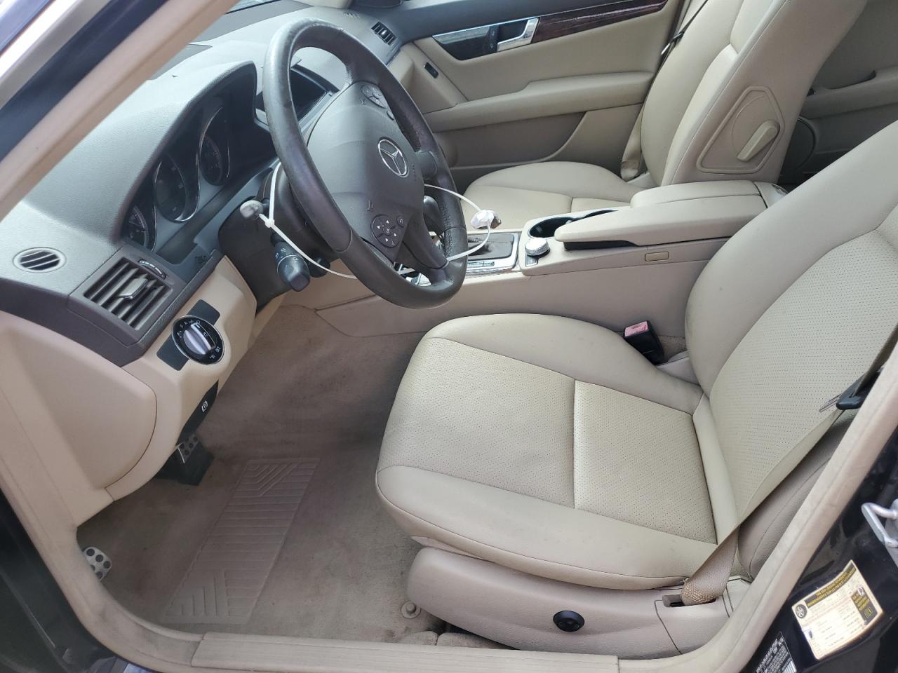 2010 Mercedes-Benz C 300 VIN: WDDGF5EB7AR126007 Lot: 71503305