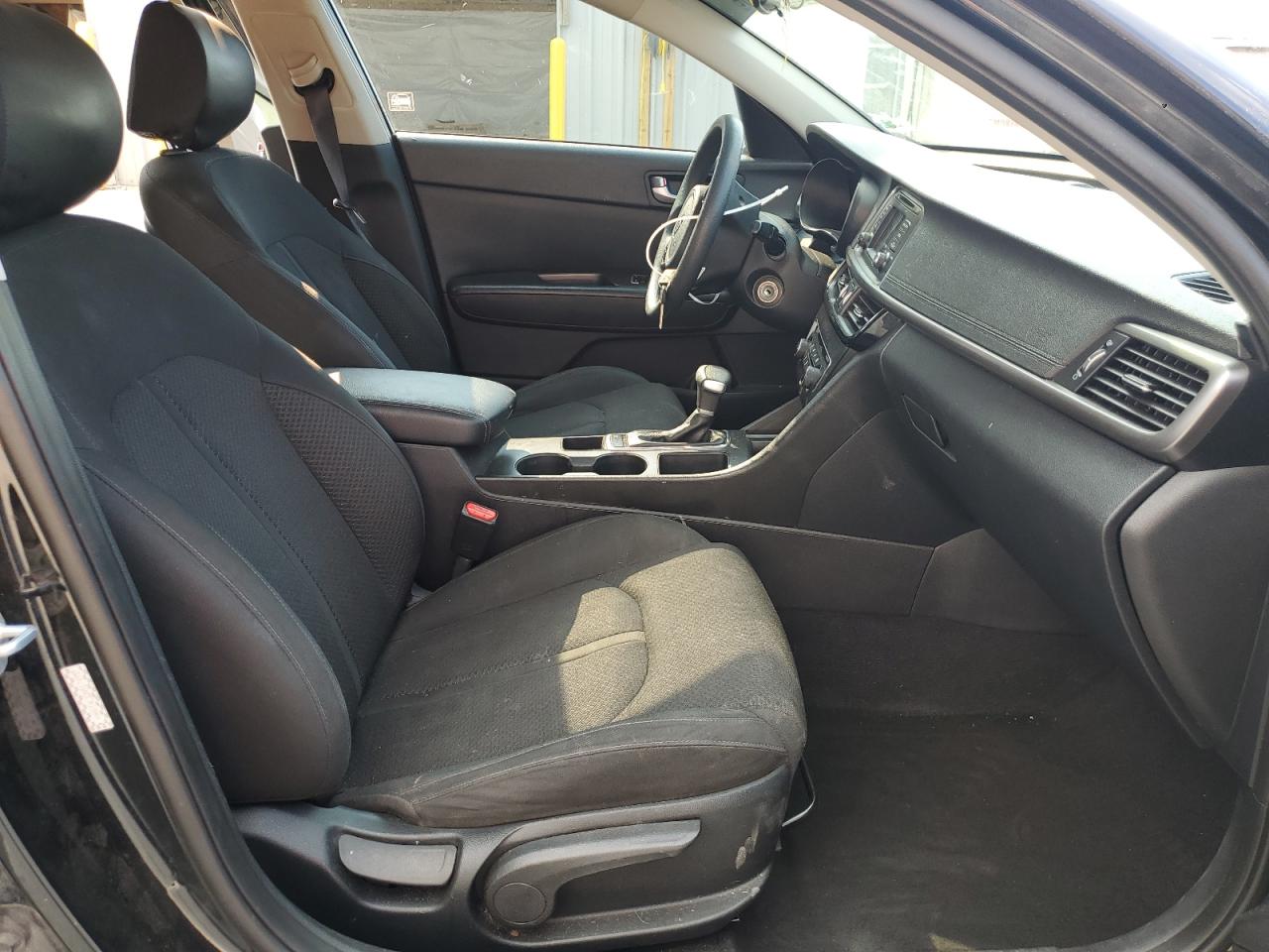 2017 Kia Optima Lx VIN: KNAGT4L32H5174957 Lot: 80815945