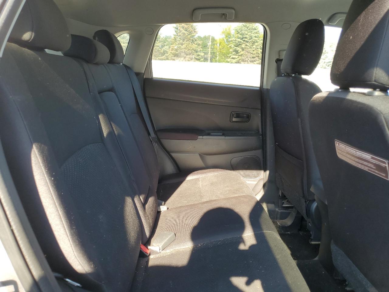 2014 Mitsubishi Outlander Sport Es VIN: 4A4AR3AU2EE013042 Lot: 80670445