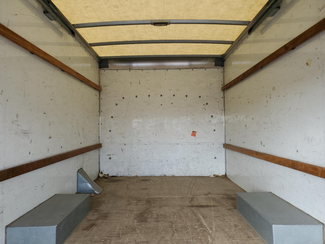 2017 GMC Savana Cutaway G3500 VIN: 1GD07RFF6H1902357 Lot: 71861895