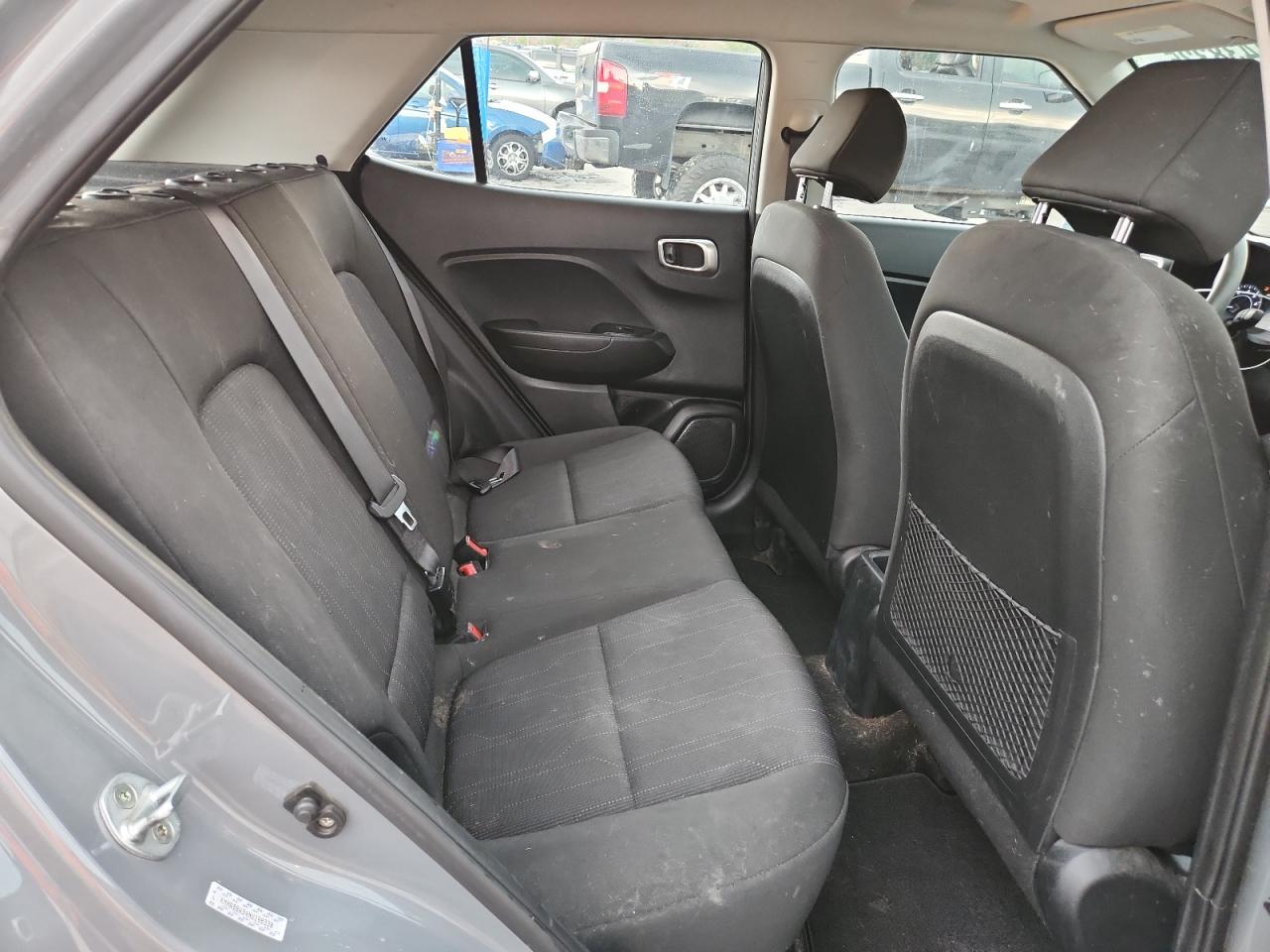 2022 Hyundai Venue Se VIN: KMHRB8A34NU198330 Lot: 71438325