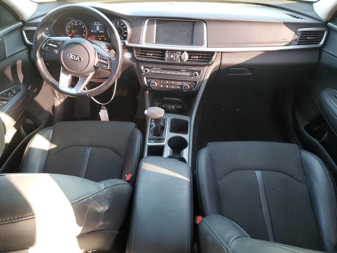 2019 Kia Optima Lx VIN: 5XXGT4L3XKG367329 Lot: 70203995