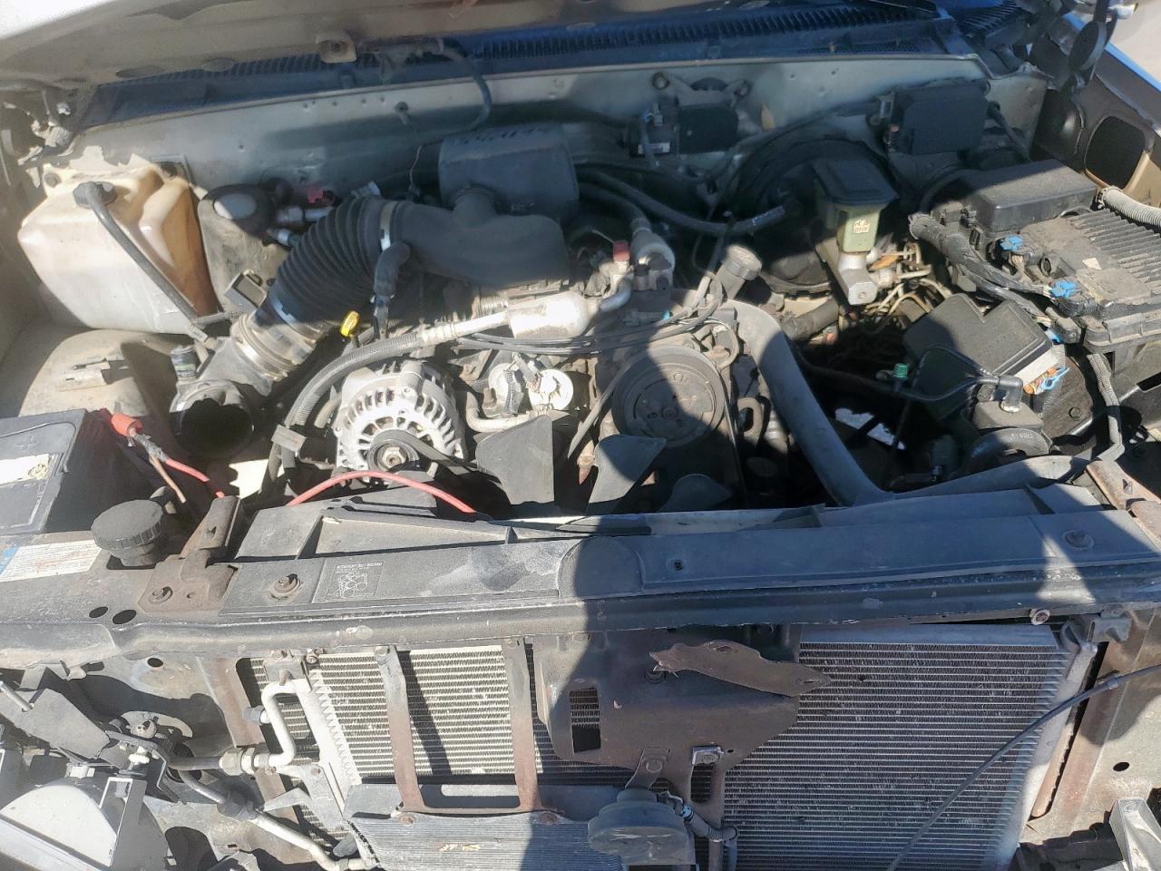 1999 Chevrolet Gmt-400 C1500 VIN: 1GCEC19R7XR114135 Lot: 71123475