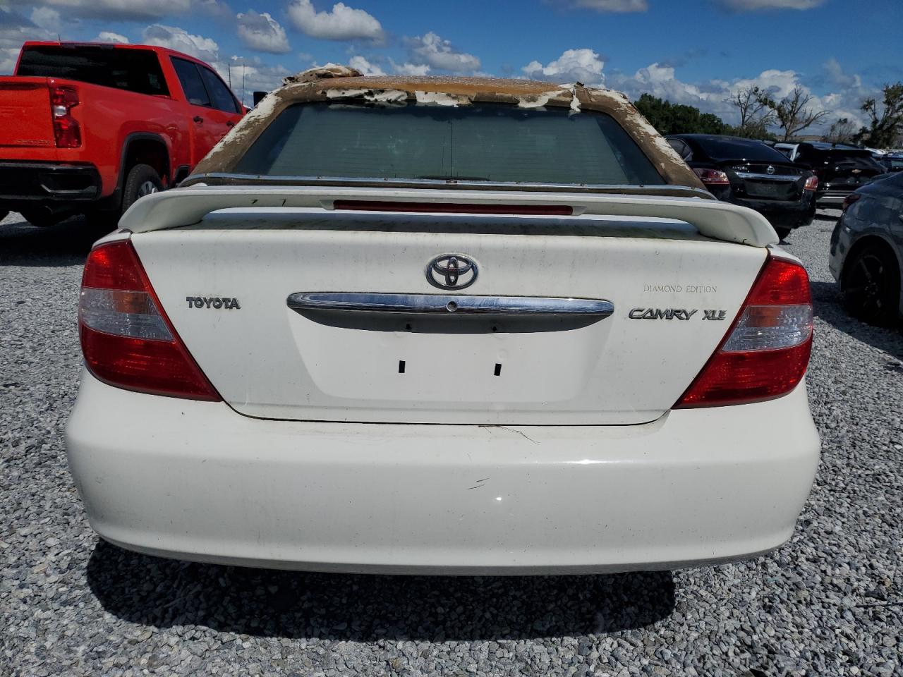 2004 Toyota Camry Le VIN: 4T1BE32K74U321439 Lot: 84229095