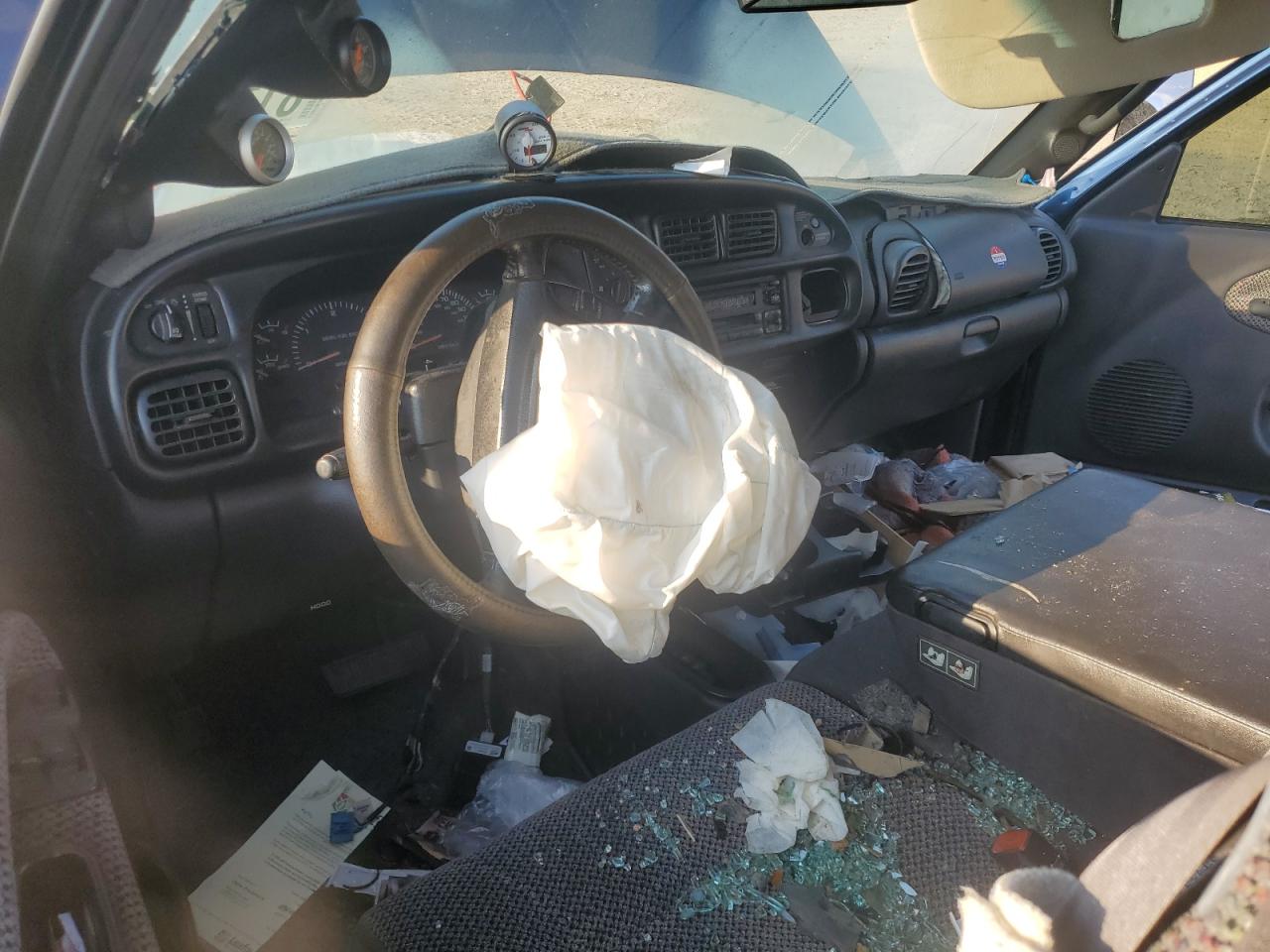 2002 Dodge Ram 2500 VIN: 3B7KF23662M266397 Lot: 81113485