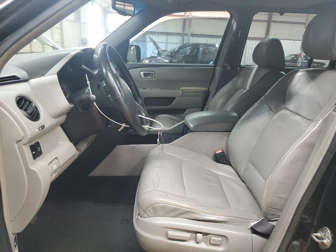 2009 Honda Pilot Touring VIN: 5FNYF38949B023740 Lot: 81422885