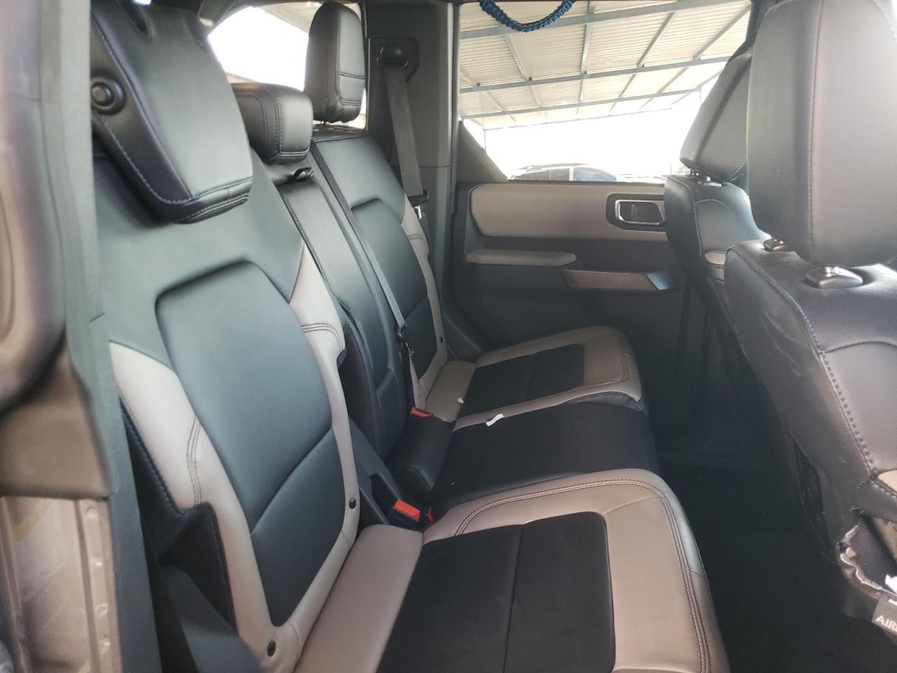 2022 Ford Bronco Base VIN: 1FMEE5DP1NLB24291 Lot: 81697575